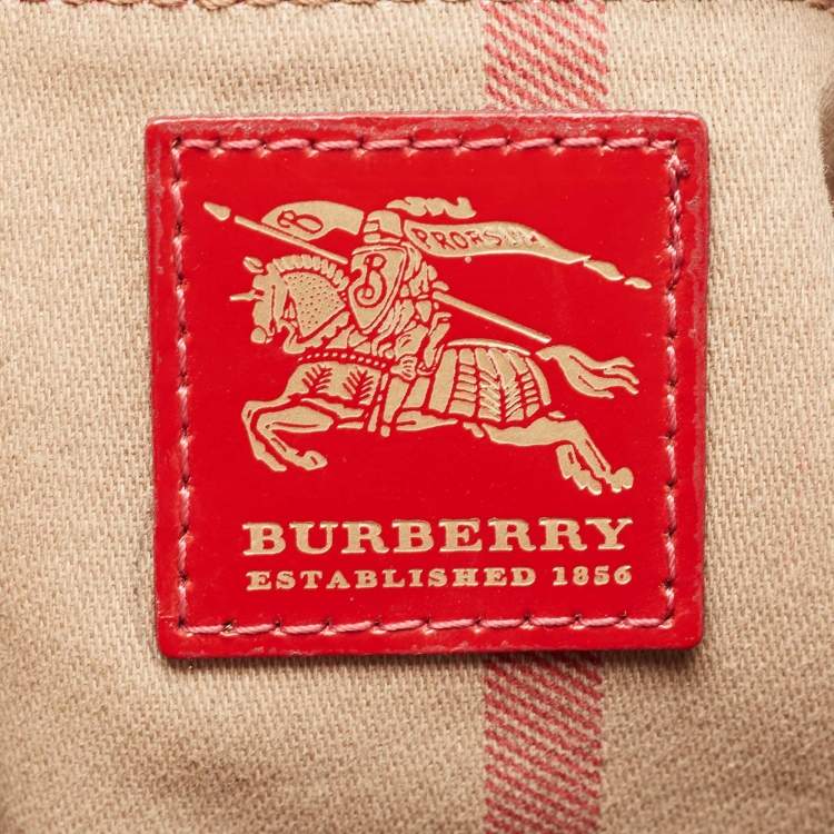 Pre Owned Burberry Red Quilted Nylon and Patent Leather Brooke Hobo