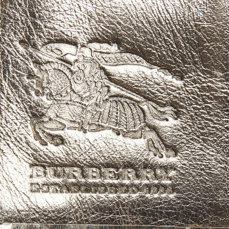 Pre Owned Burberry Metallic/Beige Housecheck PVC and Patent Leather French Wallet