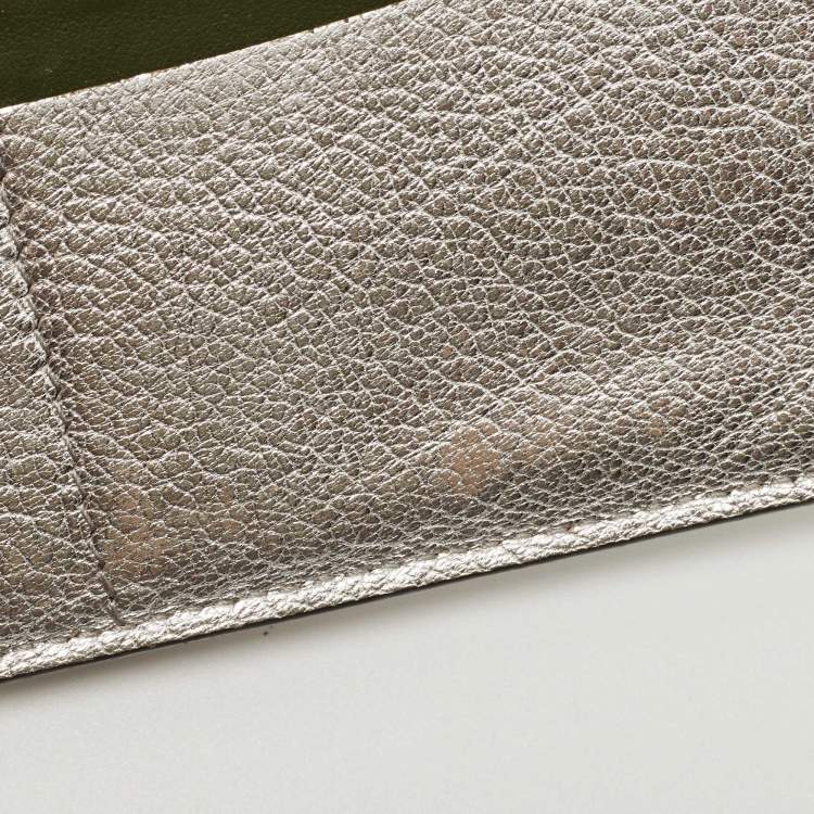 Pre Owned Burberry Silver Leather Continental Wallet