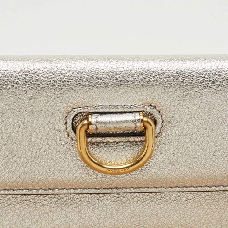 Pre Owned Burberry Silver Leather Highbury D-Ring Continental Wallet