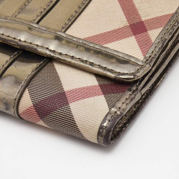 Pre Owned Burberry Metallic/Beige Nova Check PVC and Patent Leather French Wallet