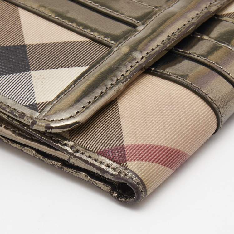 Pre Owned Burberry Metallic/Beige Nova Check PVC and Patent Leather French Wallet