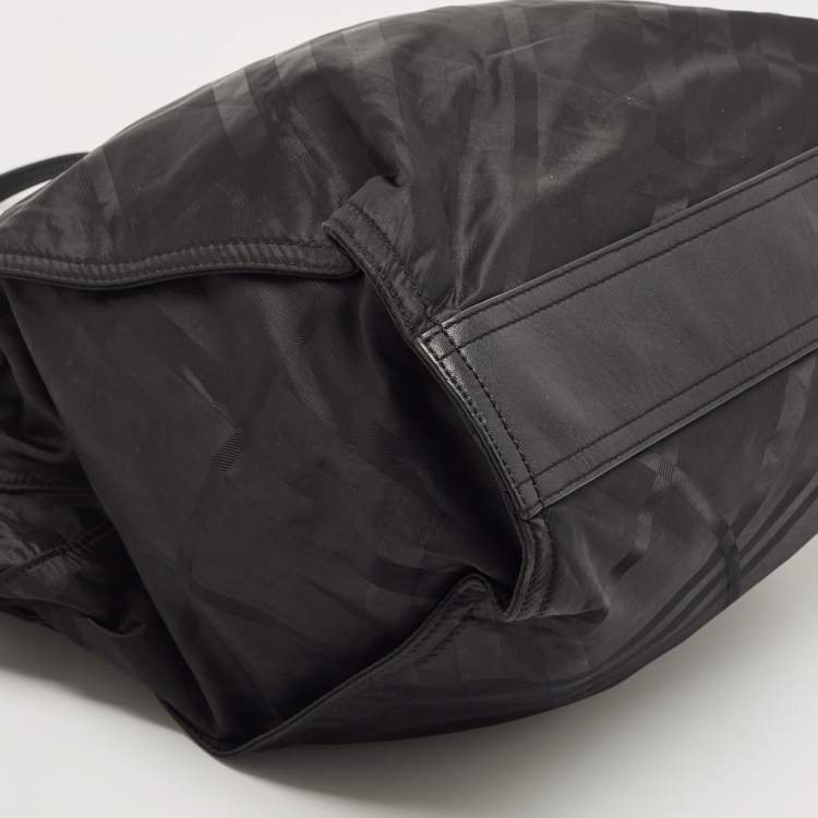Pre Owned Burberry Black Nova Check Nylon and Leather Buckleigh Tote