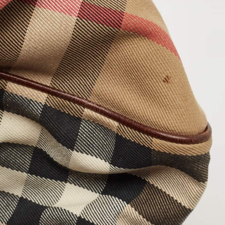 Pre Owned Burberry Brown/Beige House Check Canvas and Leather Ashbury Knight Duffel Bag