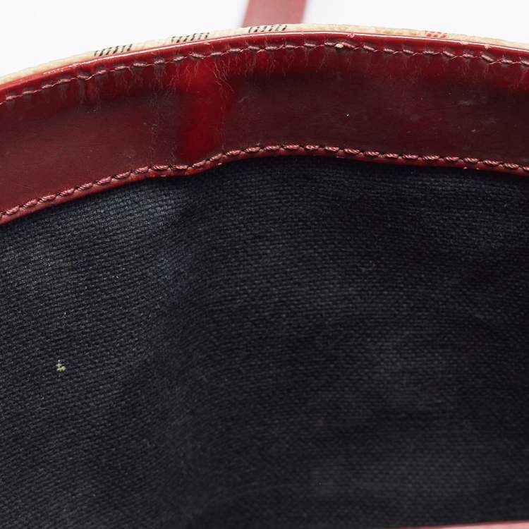 Pre Owned Burberry Beige/Burgundy Haymarket PVC and Leather Flap Tote