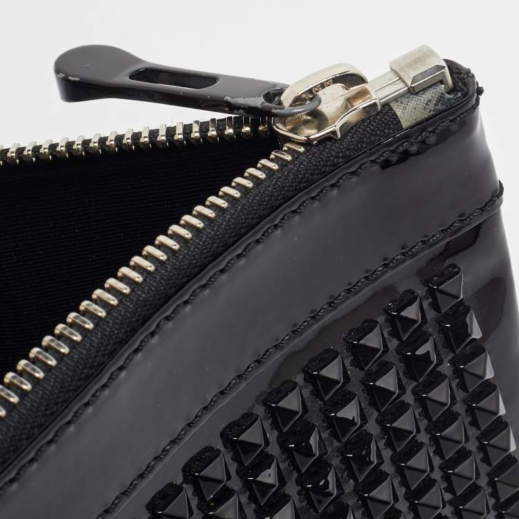 Pre Owned Burberry Black Patent Leather Hyde Studded Wristlet Clutch