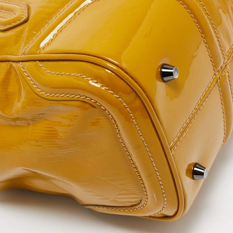 Pre Owned Burberry Mustard Patent Leather Top Zip Tote
