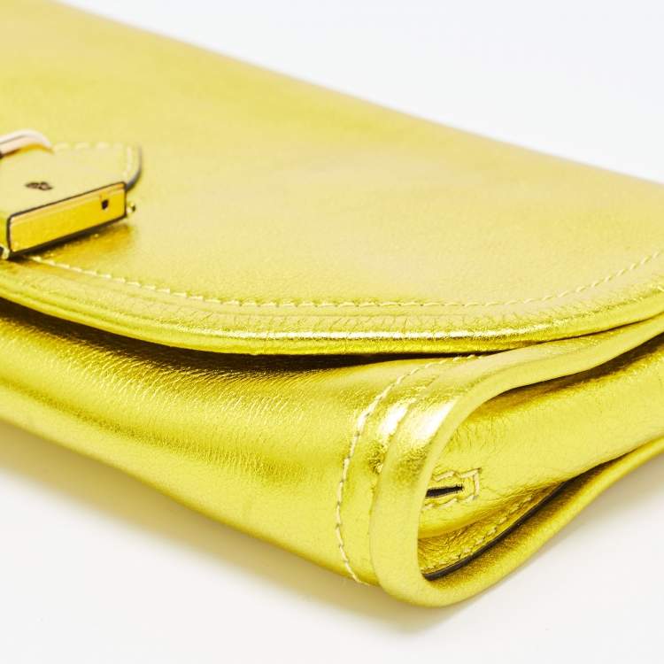 Pre Owned Burberry Metallic Yellow Leather Mayfield Flap Clutch