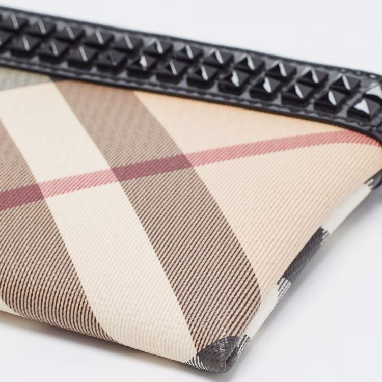 Pre Owned Burberry Beige/Black Nova Check PVC and Patent Leather Studded Wristlet Clutch