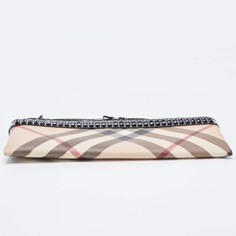 Pre Owned Burberry Beige/Black Nova Check PVC and Patent Leather Studded Wristlet Clutch