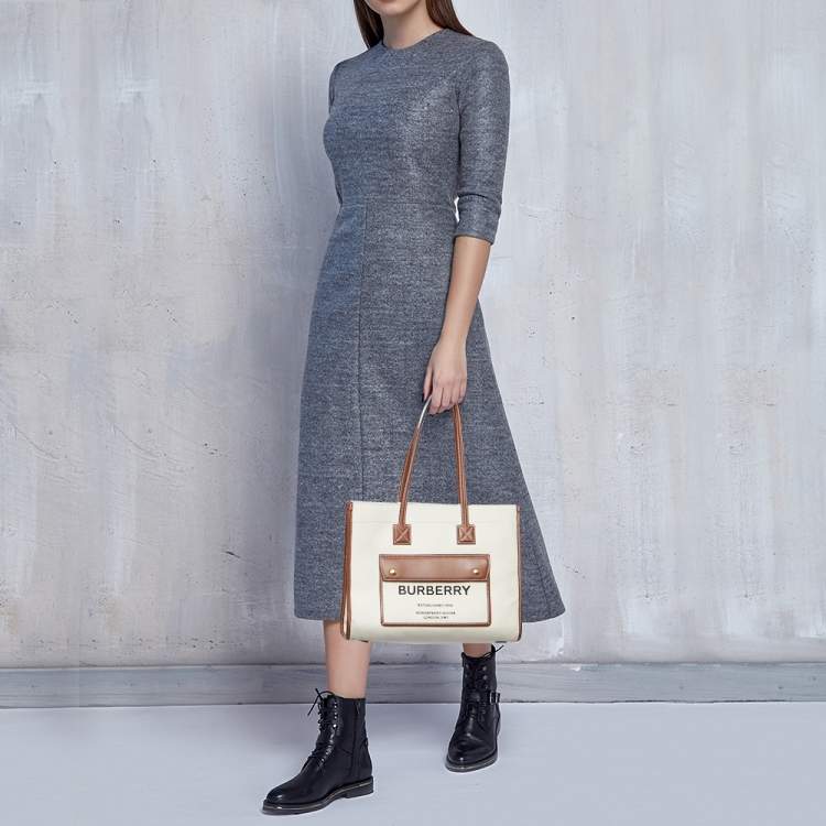 Pre Owned Burberry Beige/Tan Canvas and Leather Medium Freya Shopper Tote