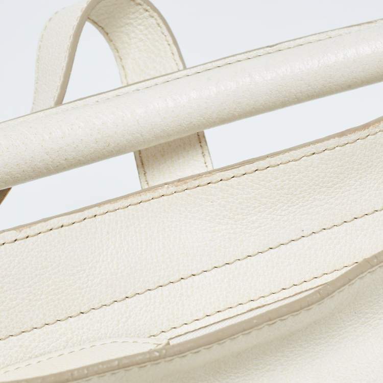 Pre Owned Burberry Off White Leather Creighton Hobo
