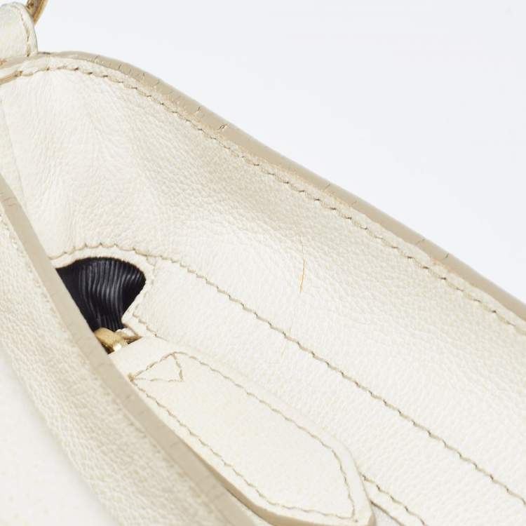 Pre Owned Burberry Off White Leather Creighton Hobo