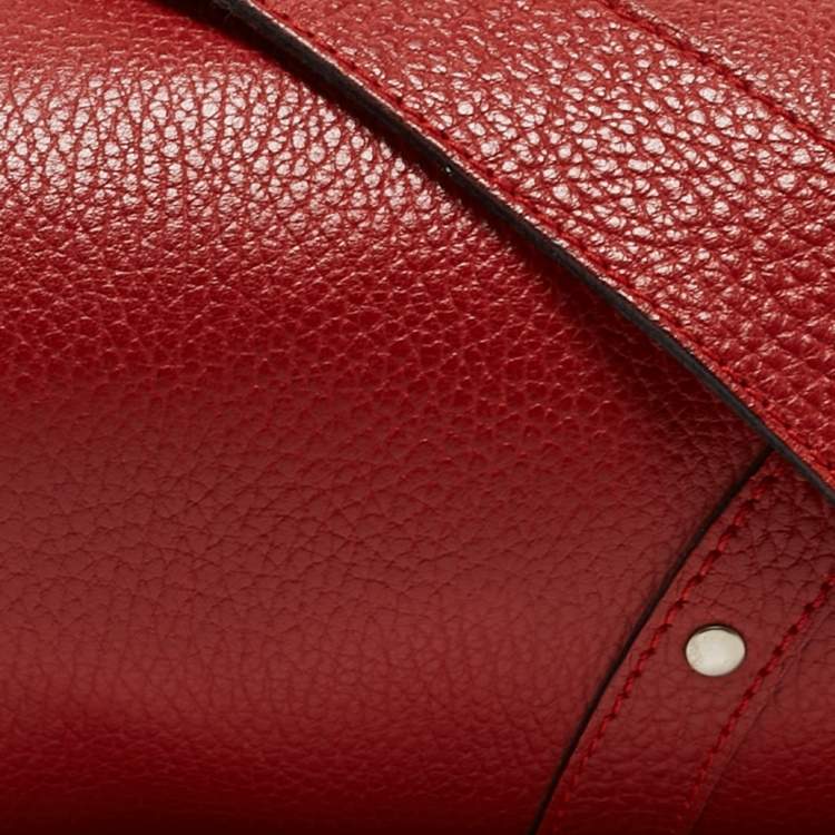 Pre Owned Burberry Red Leather Barrel Bag