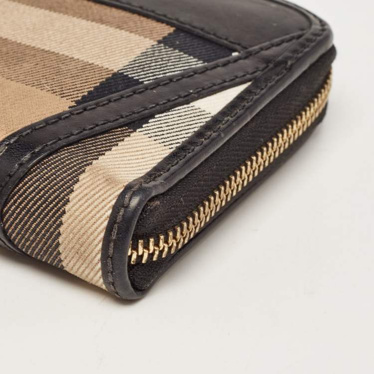 Pre Owned Burberry Black/Beige House Check Canvas and Leather Ziggy Zip Around Wallet