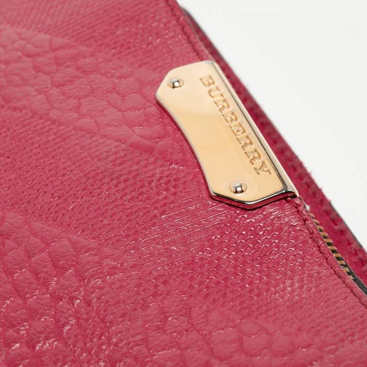 Pre Owned Burberry Magenta Embossed Check Leather Chichester Crossbody Bag