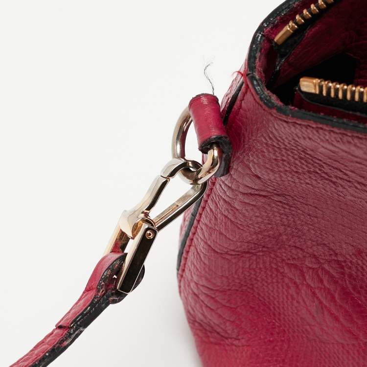 Pre Owned Burberry Magenta Embossed Check Leather Chichester Crossbody Bag