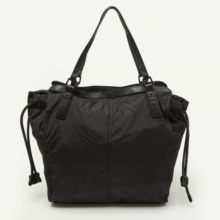 Pre Owned Burberry Black Nylon and Leather Buckleigh Tote