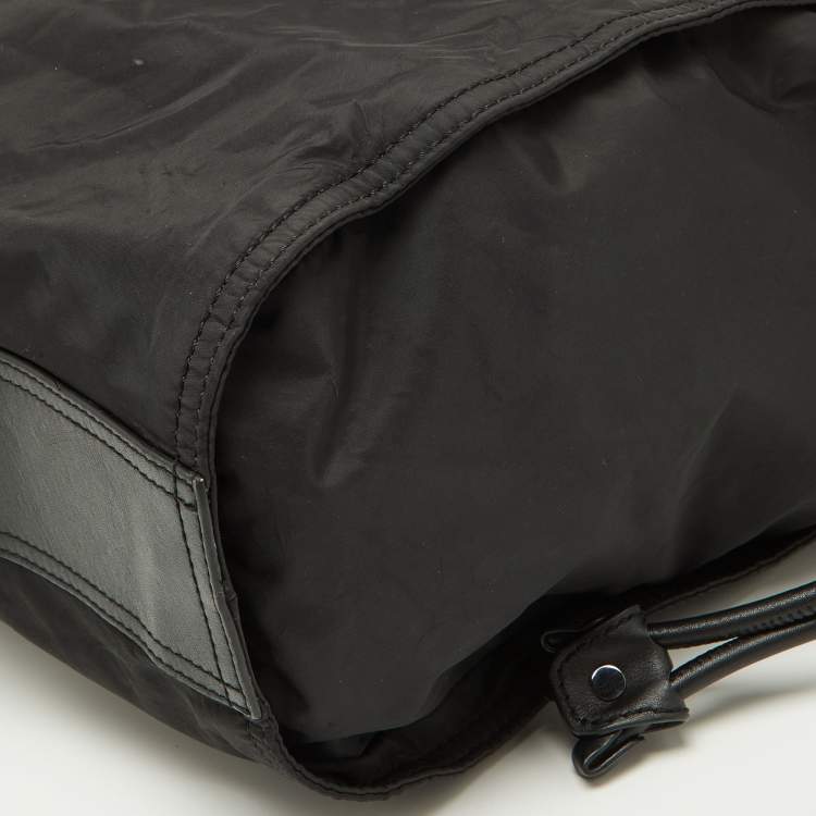 Pre Owned Burberry Black Nylon and Leather Buckleigh Tote
