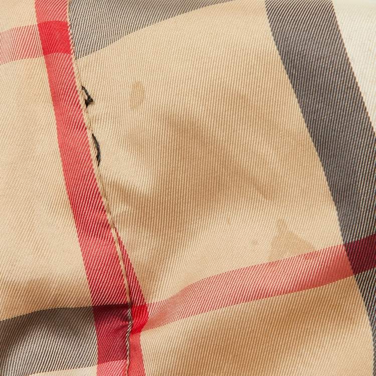 Pre Owned Burberry Black Nylon and Leather Buckleigh Tote