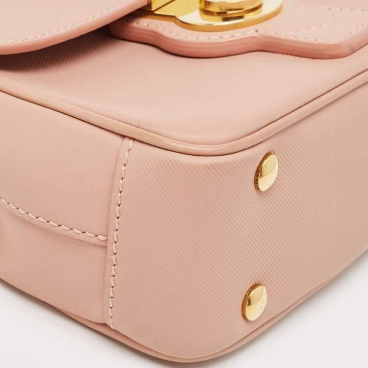 Pre Owned Burberry Old Rose Leather Small DK88 Top Handle Bag