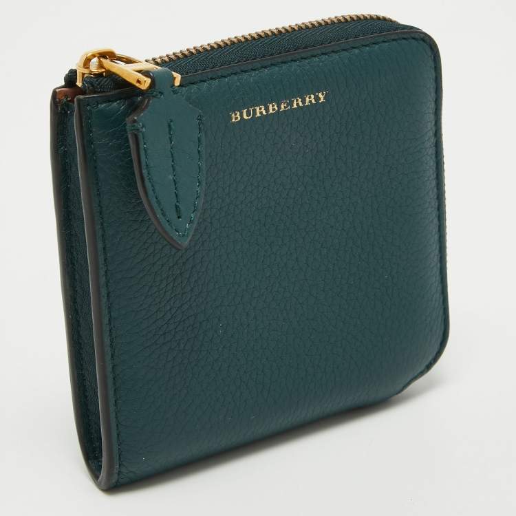 Pre Owned Burberry Green Leather Square Zip Around Compact Wallet