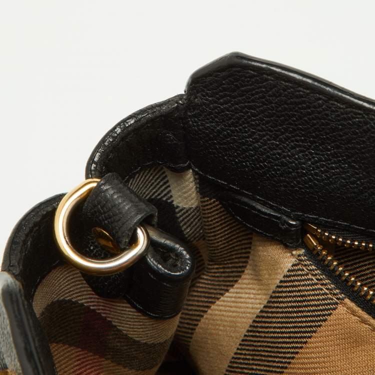 Pre Owned Burberry Black Grained Leather Small Buckle Tote