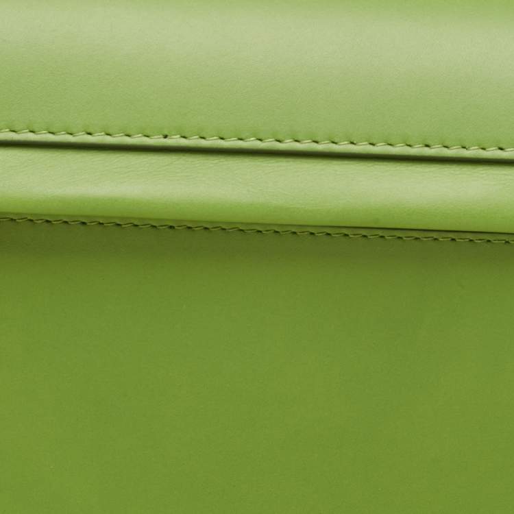 Pre Owned Burberry Green Leather Small Olympia Shoulder Bag