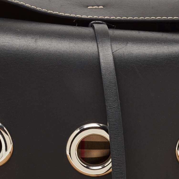 Pre Owned Burberry Black Leather Grommet Bucket Bag