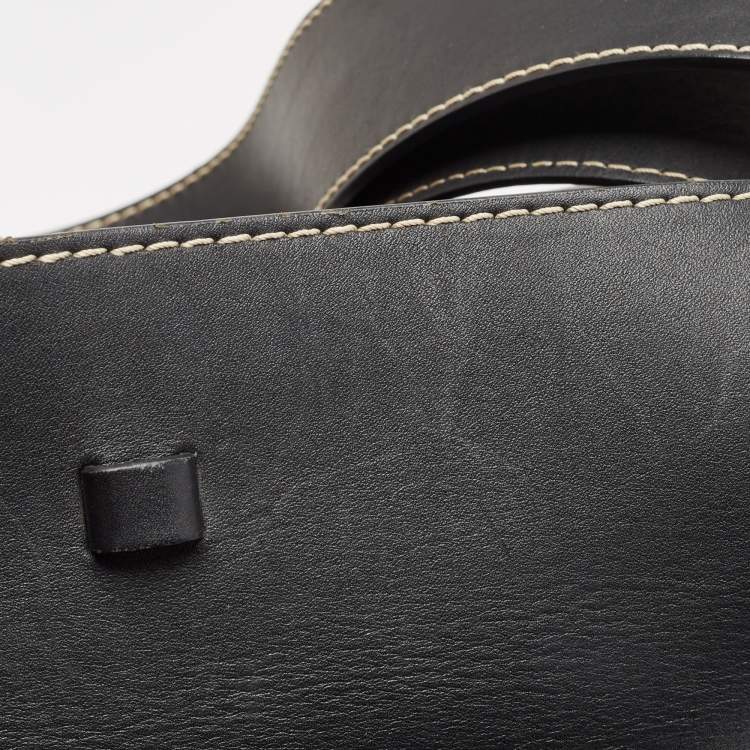 Pre Owned Burberry Black Leather Grommet Bucket Bag