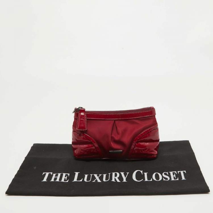 Pre Owned Burberry Burgundy Patent Leather and Nylon Westchester Clutch