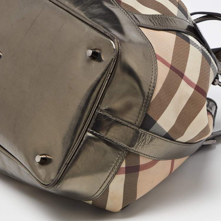 Pre Owned Burberry Metallic/Beige Nova Check Coated Canvas and Patent Leather Beaton Drawstring Bag