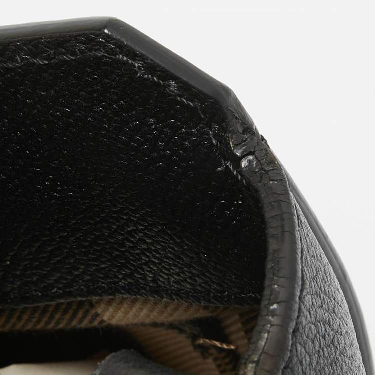 Pre Owned Burberry Black Leather Buckle Flap Tote