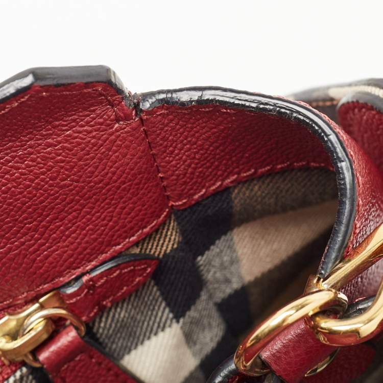 Pre Owned Burberry Red Leather Buckle Tote