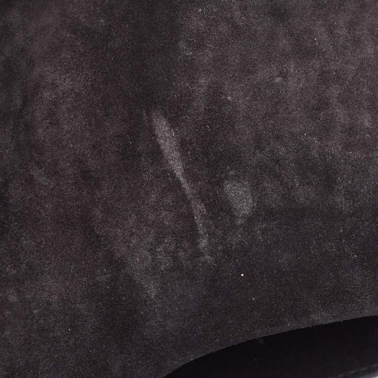 Pre Owned Burberry Black Pebbled Leather Mildenhall Shoulder Bag