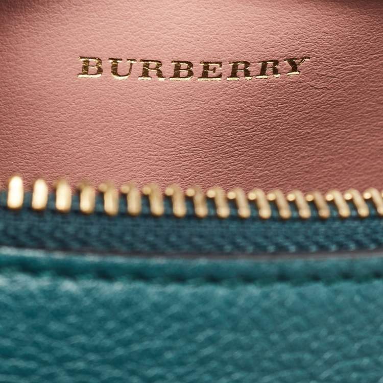 Pre Owned Burberry Green Leather Barrel Bag