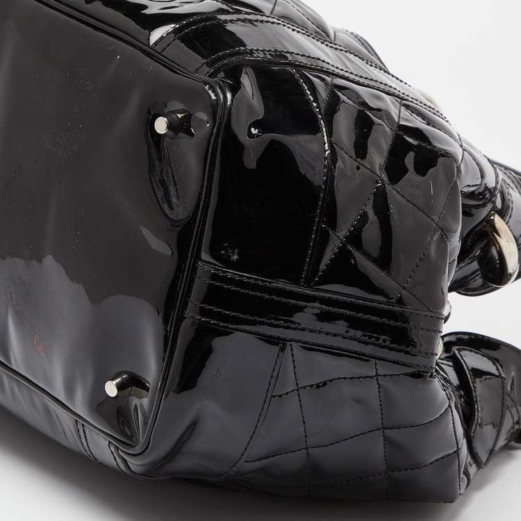 Pre Owned Burberry Black Quilted Patent Leather Large Beaton Tote