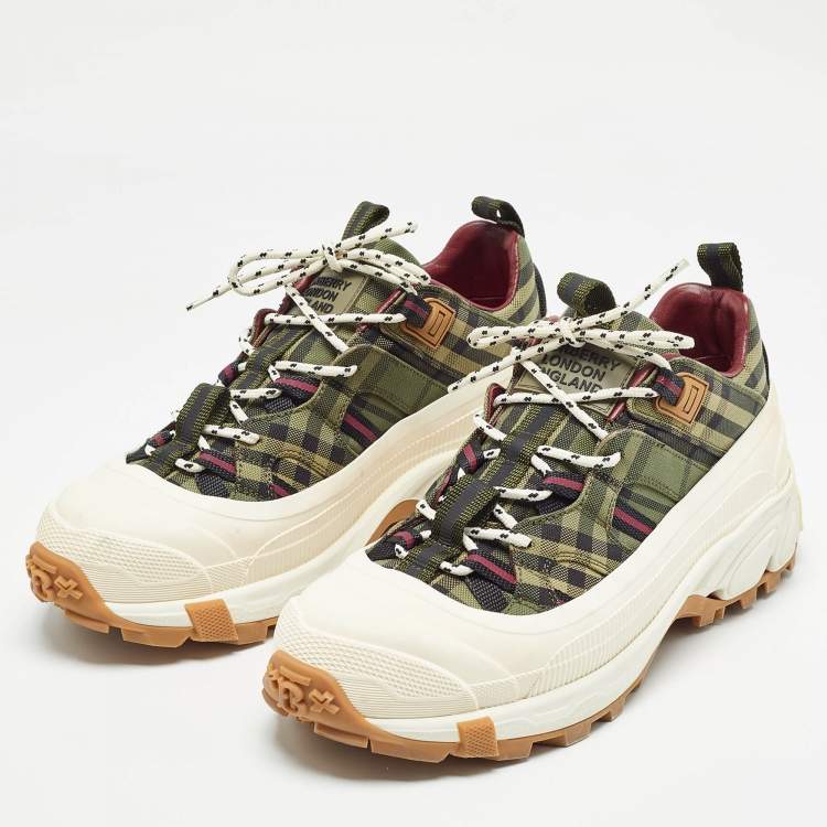 Pre Owned Burberry Green Canvas and Rubber Arthur Lace Up Sneakers Size 41