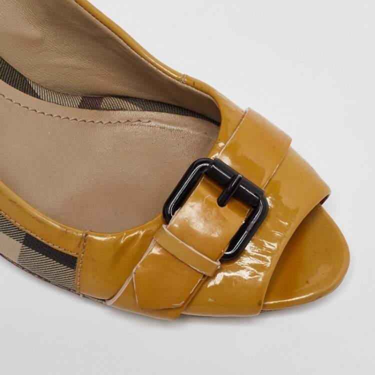 Pre Owned Burberry Tricolor Patent and Nova Check Canvas Peep Toe Pumps Size 40
