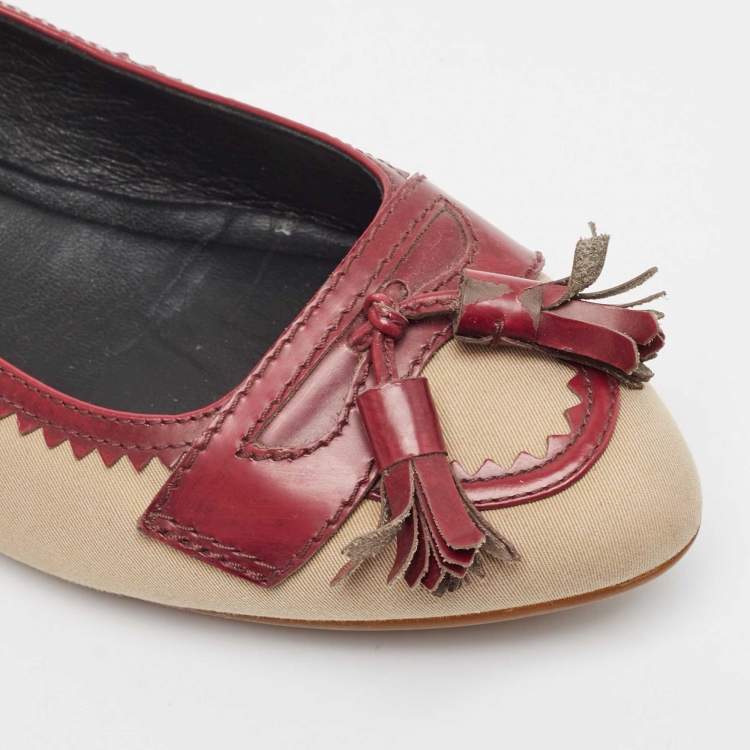 Pre Owned Burberry Beige/Burgundy Fabric and Leather Tassel Bow Ballet Flats Size 38.5