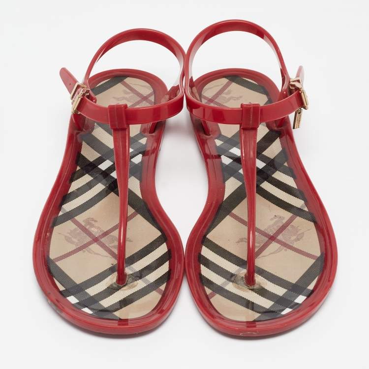 مملوكة مسبقًا Burberry Red Jelly Thong Flat Sandals Size 38