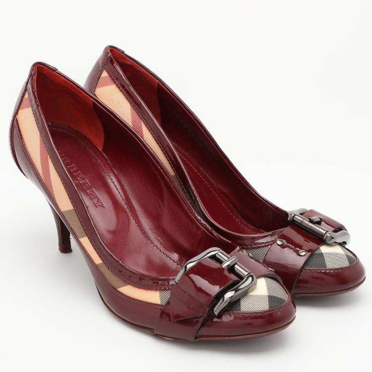 Pre Owned Burberry Burgundy Patent Leather and Coated Canvas Buckle Detail Pumps Size 37
