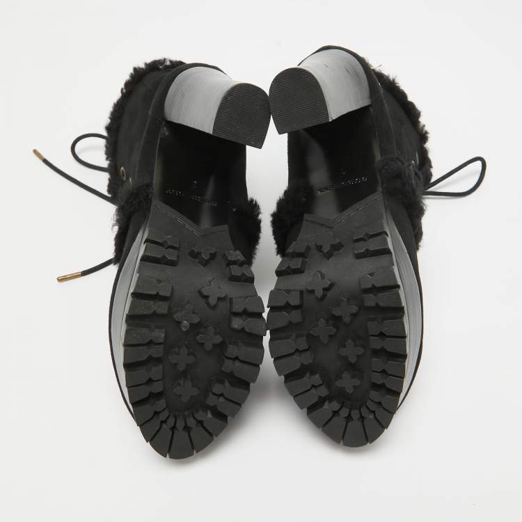 Pre Owned Burberry Black Suede and Fur Ankle Length Boots Size 36