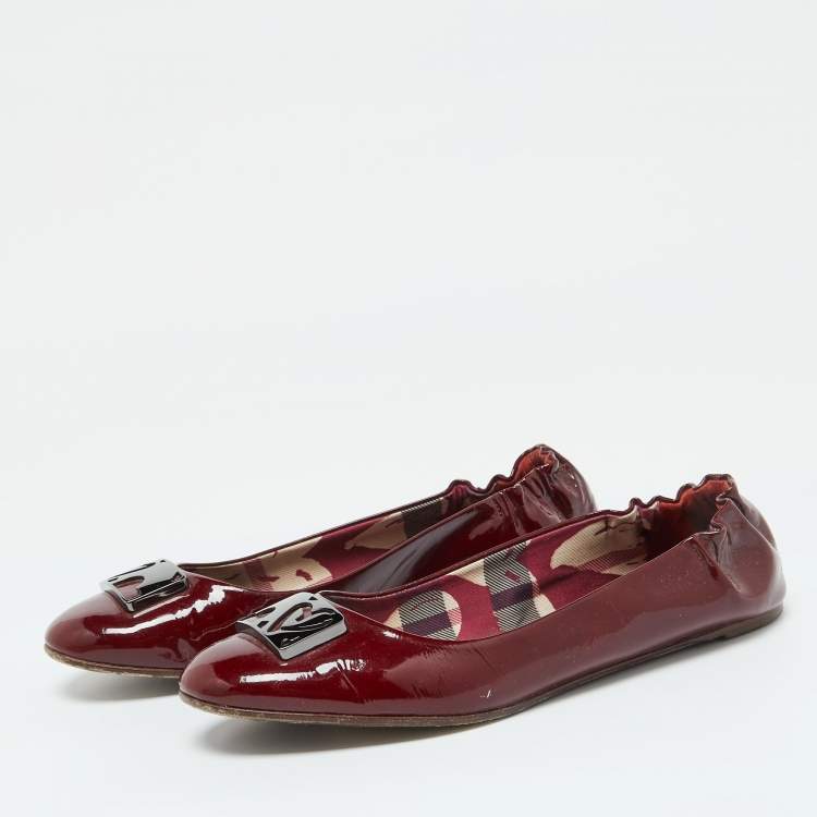 Pre Owned Burberry Burgundy Patent Leather Scrunch Ballet Flats Size 40