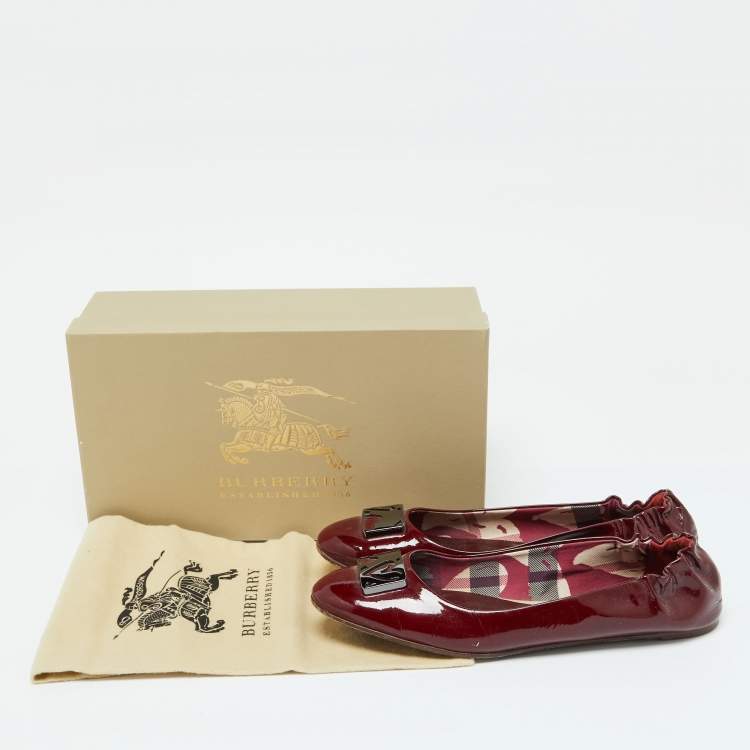 Pre Owned Burberry Burgundy Patent Leather Scrunch Ballet Flats Size 40