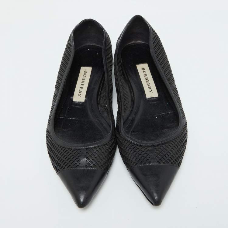 Pre Owned Burberry Black Laser Cut Leather Bradshaw Pointed Toe Flats Size 38