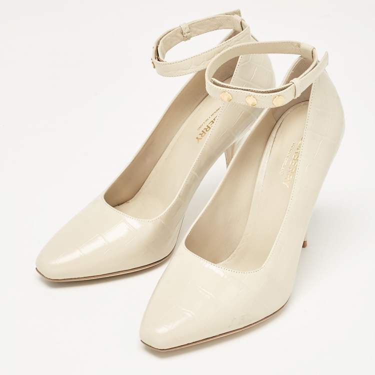 Pre Owned Burberry Cream Croc Embossed Leather Wiltkin Pumps Size 39