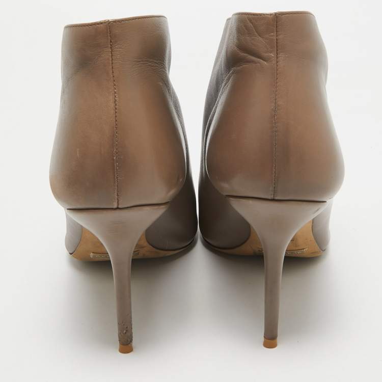 Pre Owned Burberry Brown Leather Zip Up Booties Size 39.5