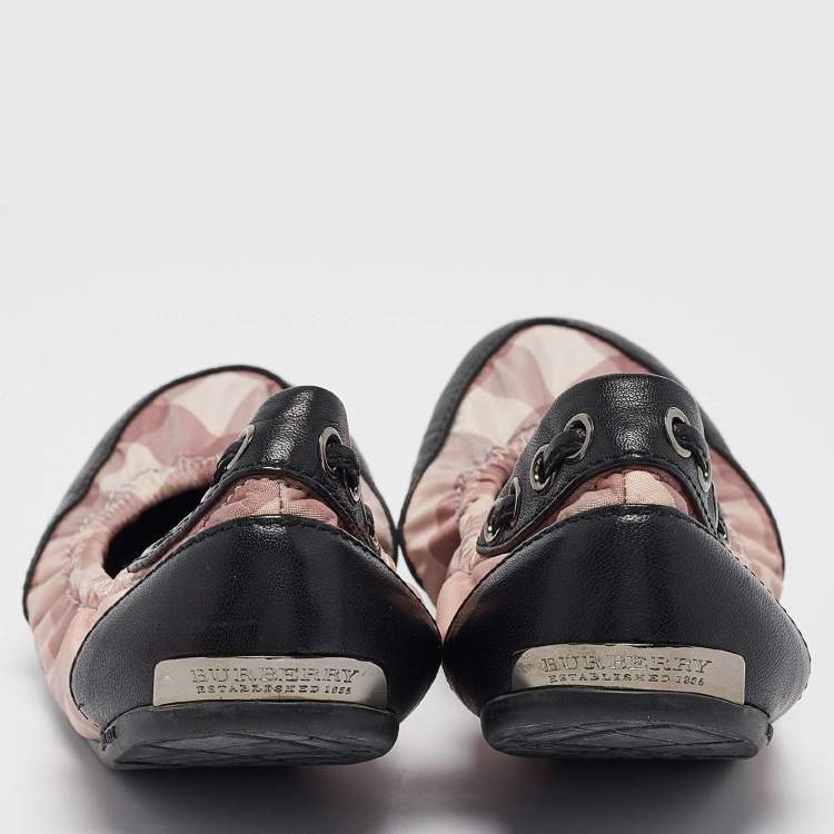 Pre Owned Burberry Pink/Black Check Fabric and Leather Scrunch Ballet Flats Size 36.5