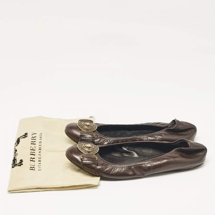 Pre Owned Burberry Dark Brown Leather Buckle Detail Scrunch Ballet Flats Size 39
